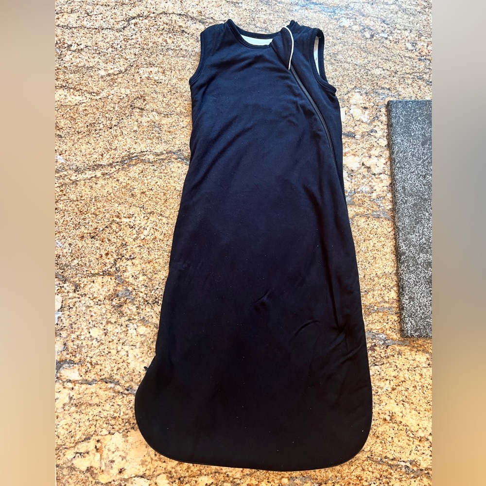 Kyte BABY sleep bag 1.0 TOG. - size: SMALL -color: BLACK